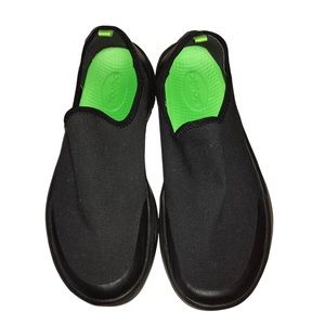 OOFOS OOMG Sport Black Low Shoe